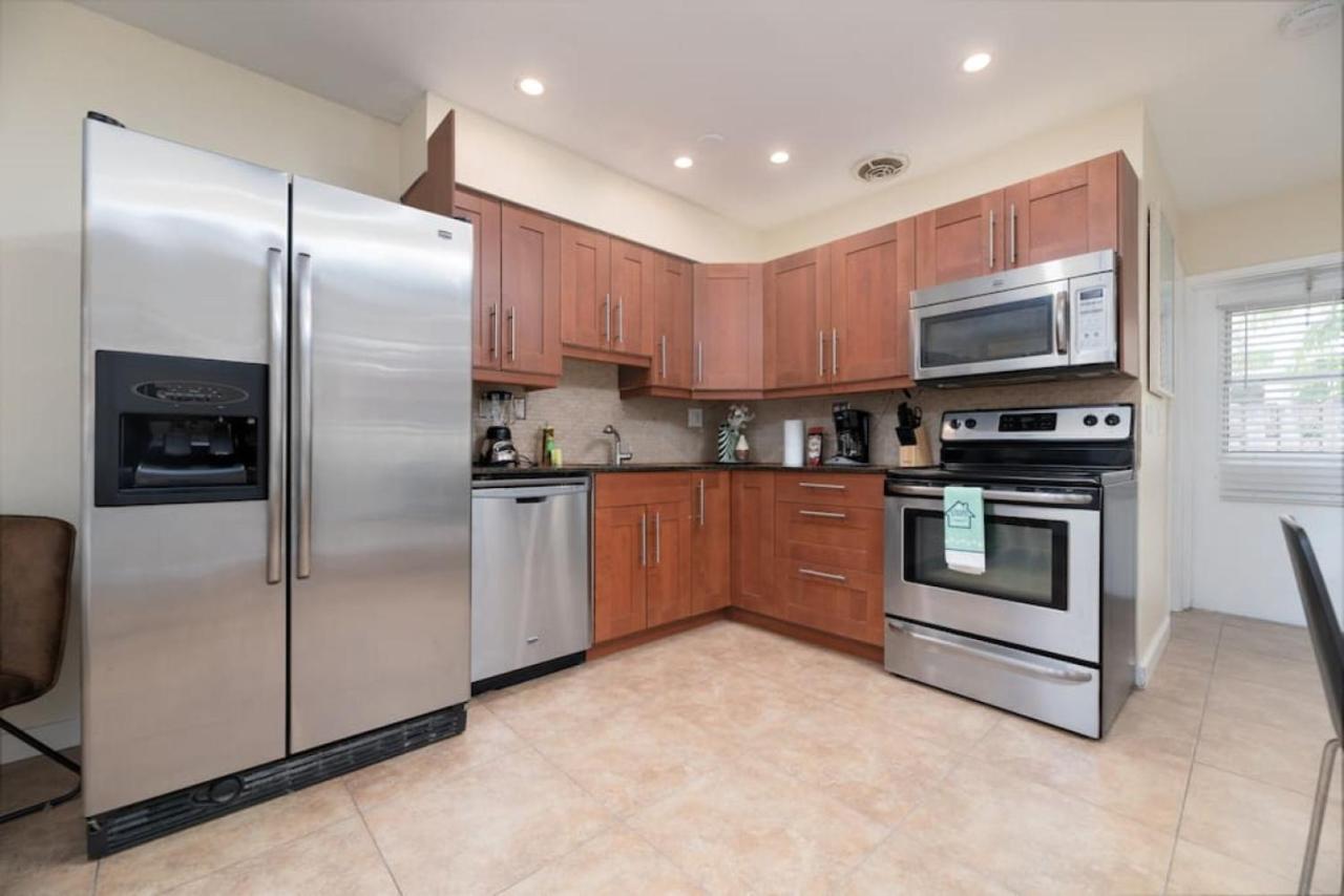 Just Off Wilton Drive Apt 7 포트 로더데일 외부 사진